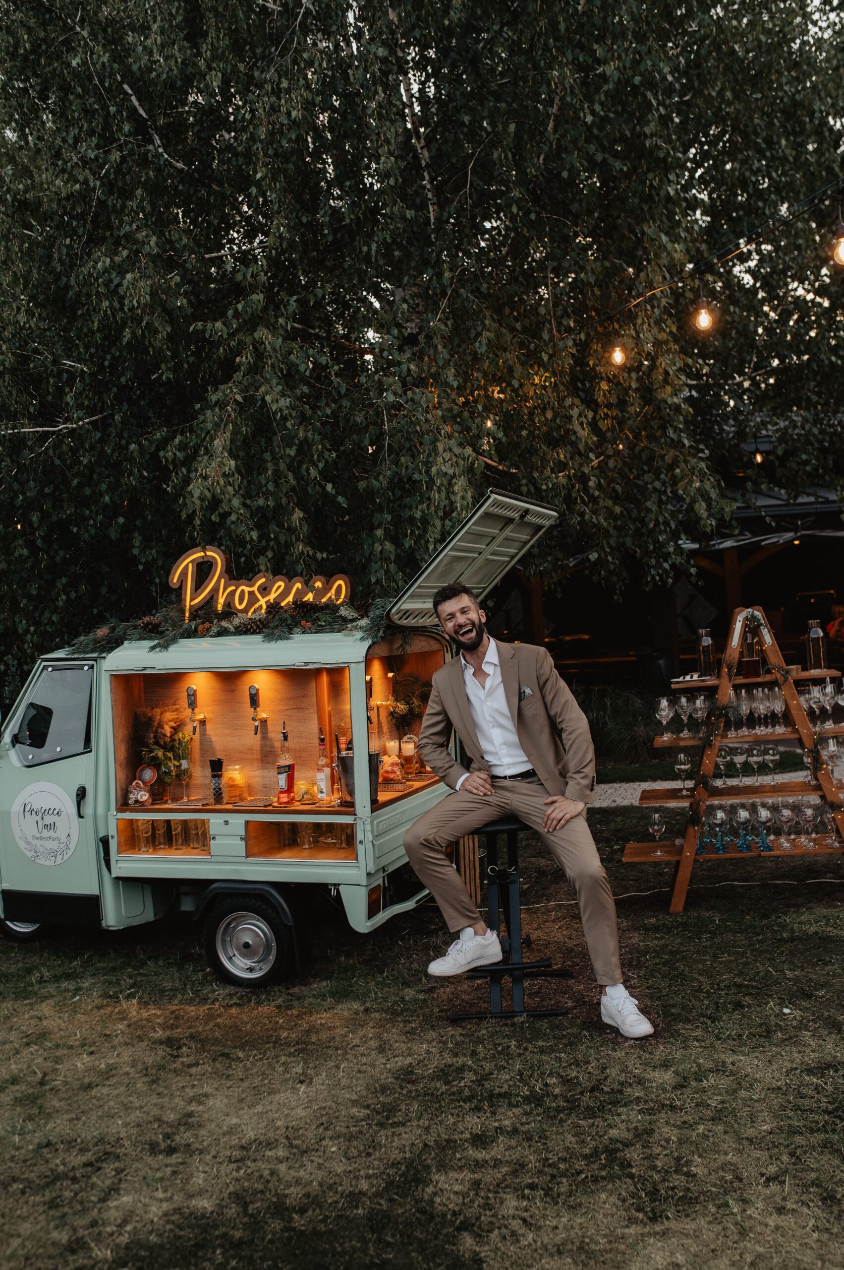 Miętowy Prosecco Van - Atrakcja na Twoje wesele